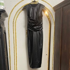 Boutique Black Faux Leather High-Neck Sleeveless Size L